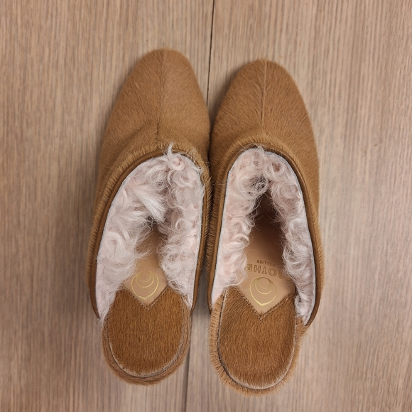 Brother Vellies Mongolian Brown Lamb Mules - Picture 3 of 6